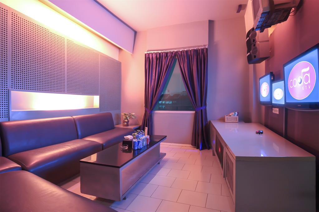 Sparks Life Jakarta, Artotel Curated Exterior foto