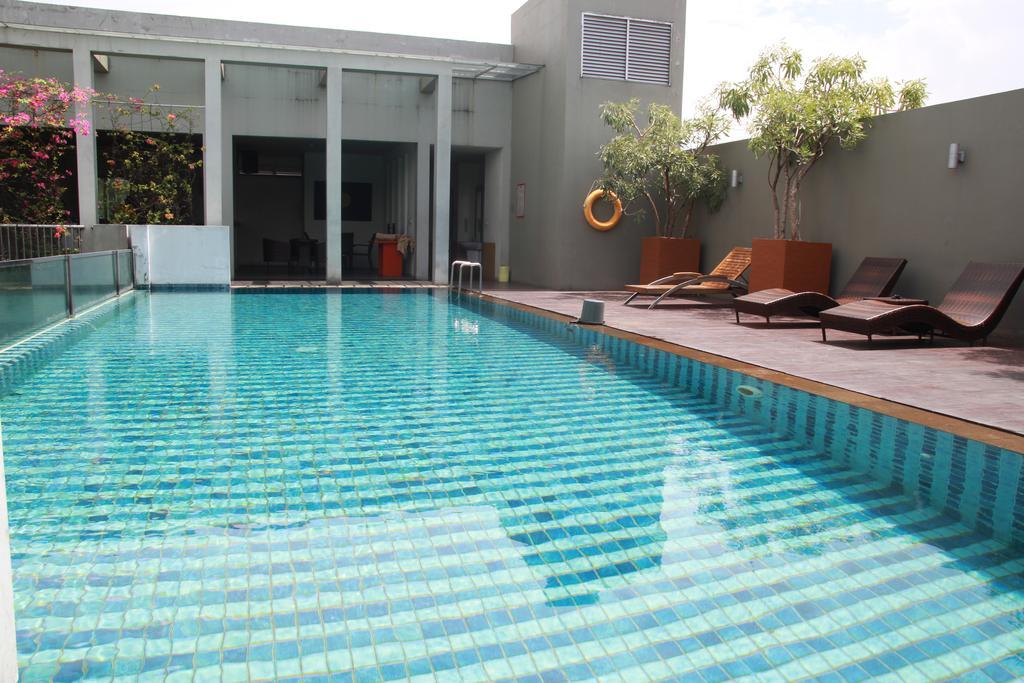Sparks Life Jakarta, Artotel Curated Exterior foto