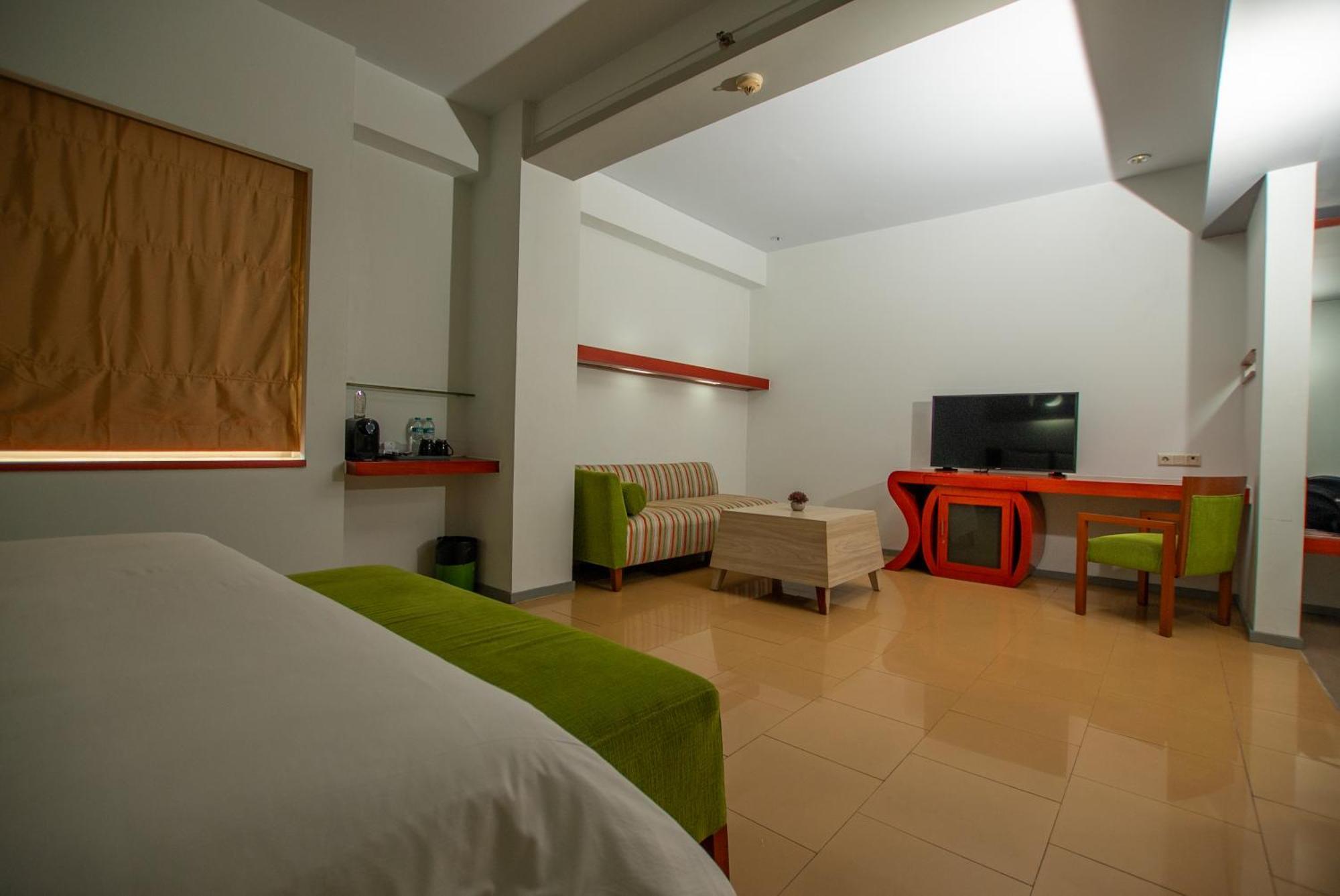 Sparks Life Jakarta, Artotel Curated Exterior foto